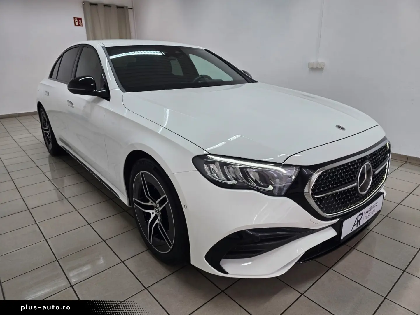 MERCEDES-BENZ E 200 Lim