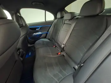 MERCEDES-BENZ E 200 Lim