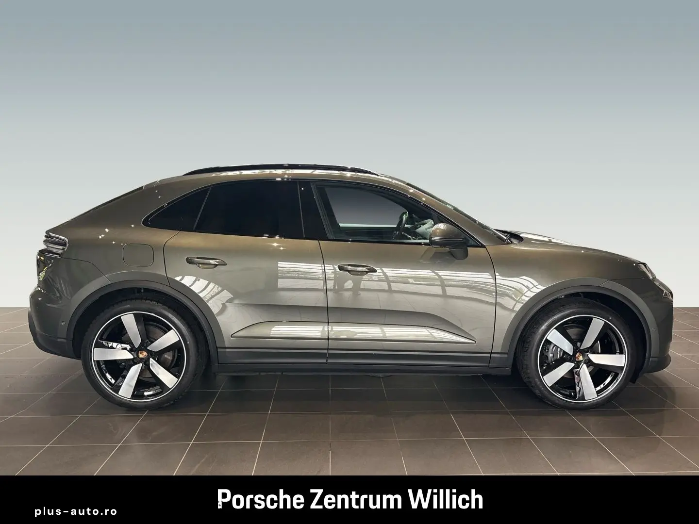 PORSCHE Macan 4 Surround-View InnoDrive LED-Matrix BOSE