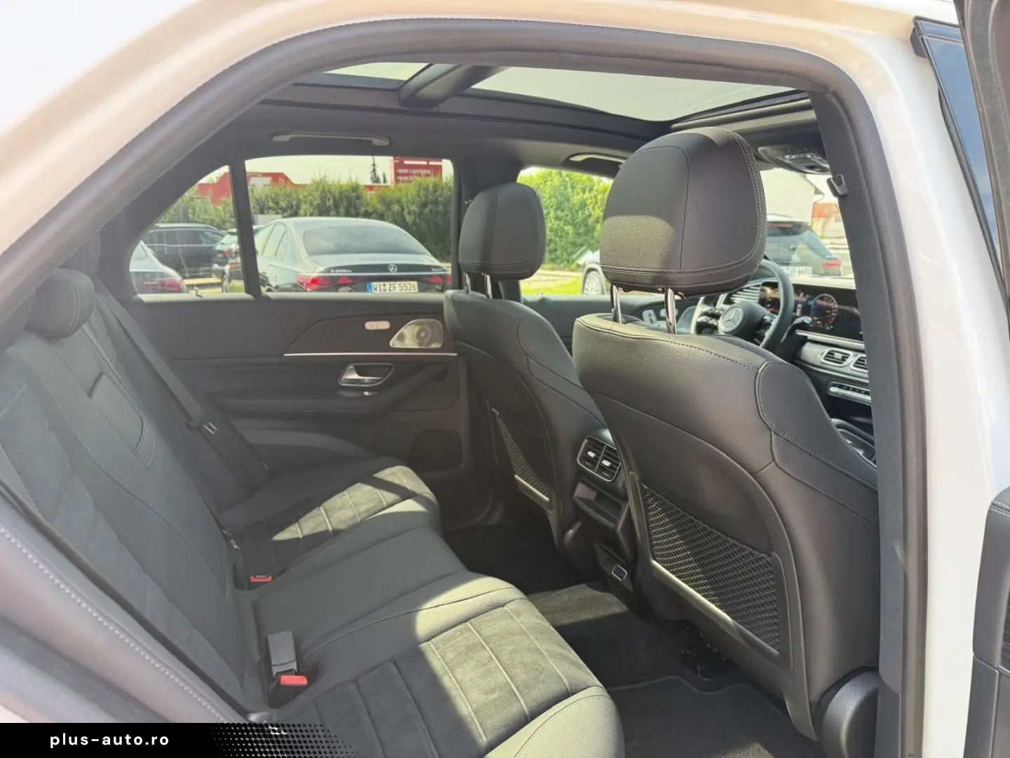 MERCEDES-BENZ GLE 400 e 4M AMG Dist Airma AHK Pano H&hellip;