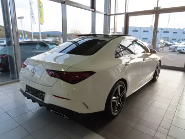 MERCEDES-BENZ CLA 200 AMG PANO LED KAMERA