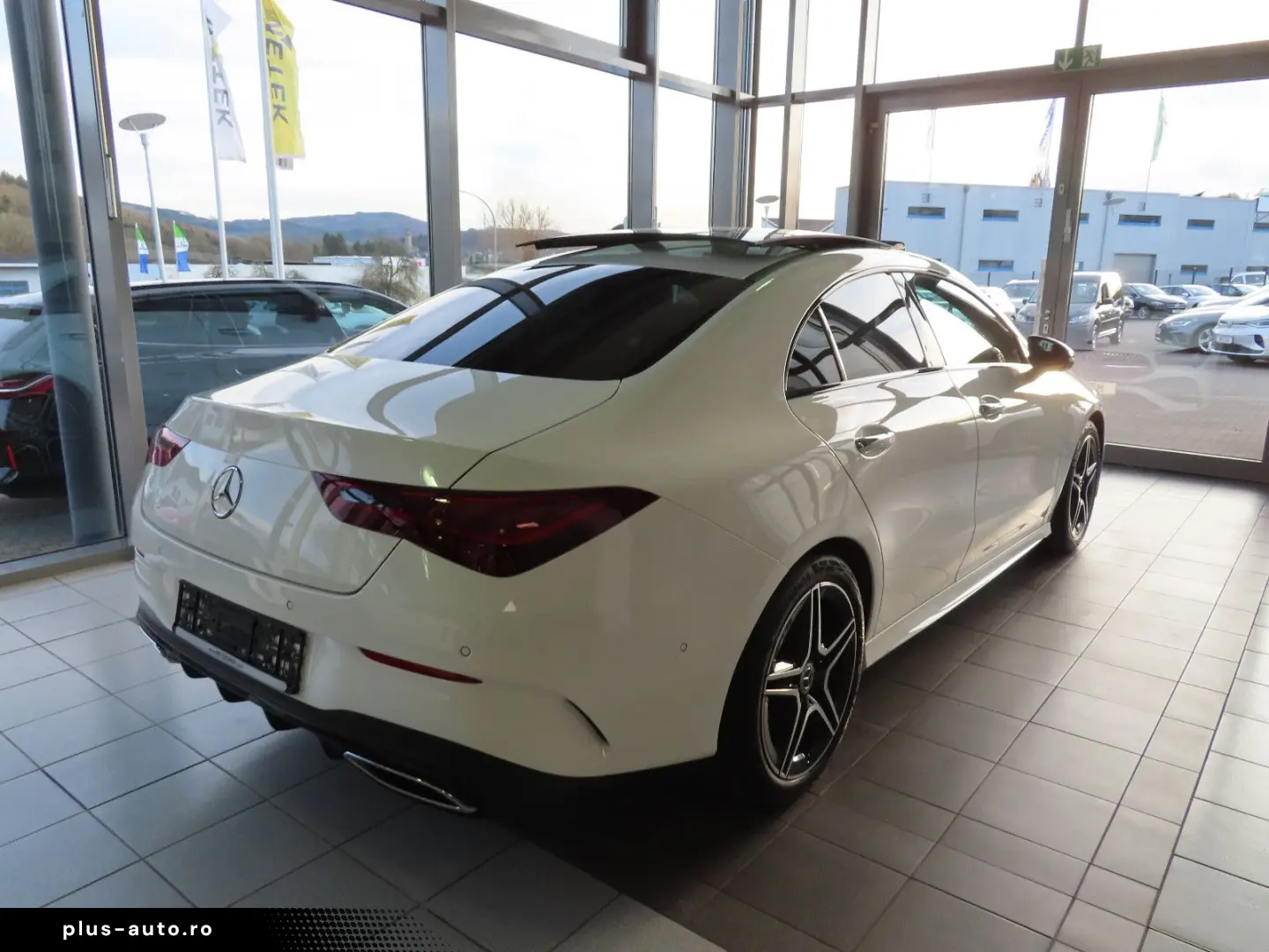 MERCEDES-BENZ CLA 200 AMG PANO LED KAMERA