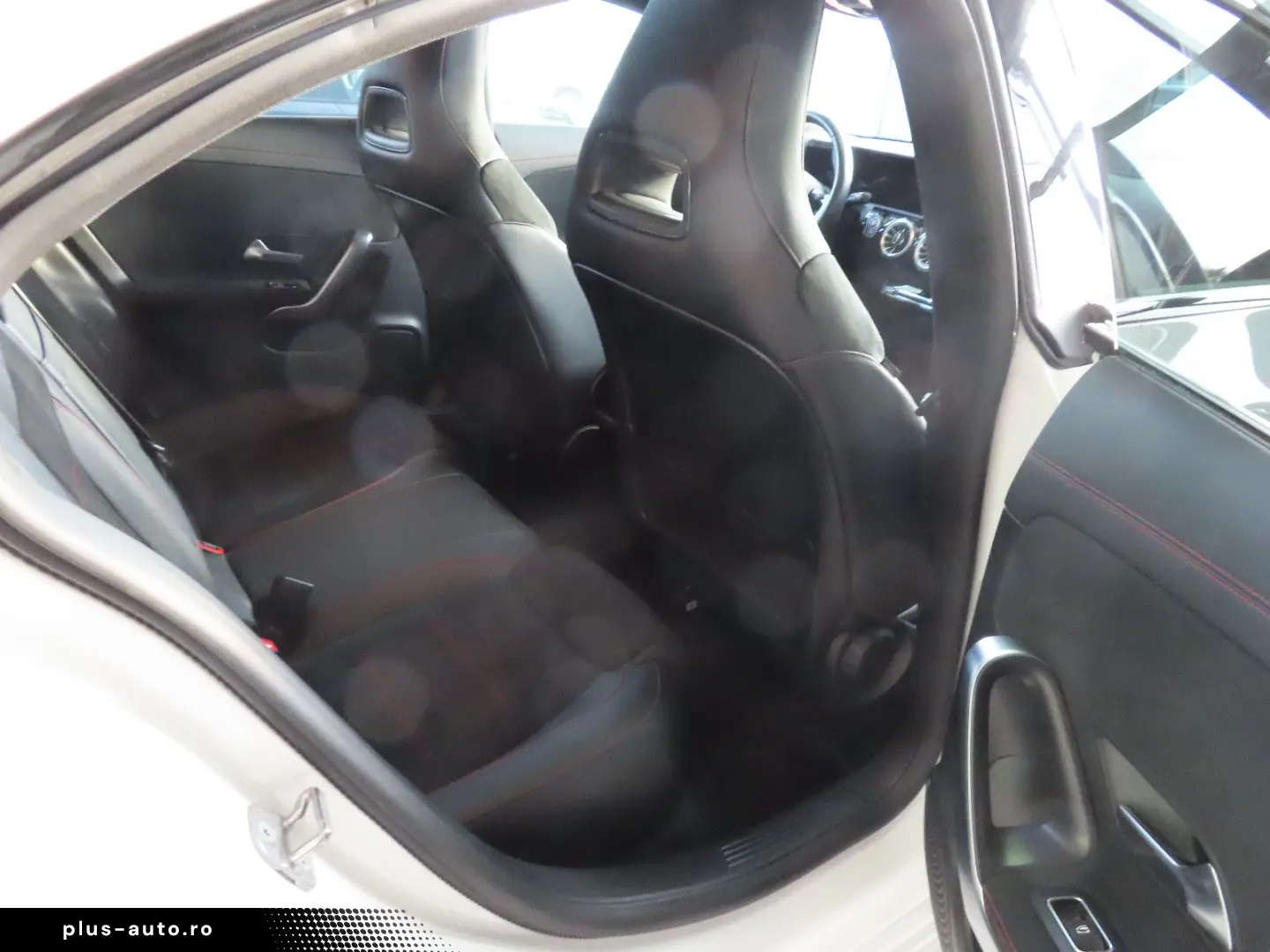 MERCEDES-BENZ CLA 200 AMG PANO LED KAMERA