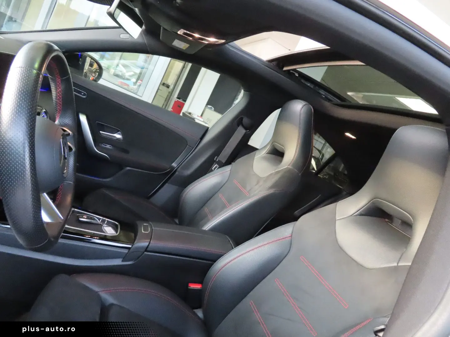 MERCEDES-BENZ CLA 200 AMG PANO LED KAMERA