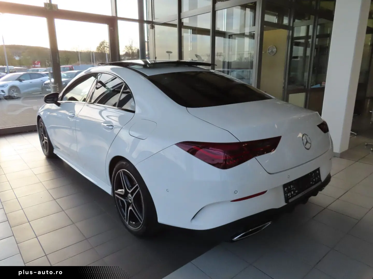 MERCEDES-BENZ CLA 200 AMG PANO LED KAMERA