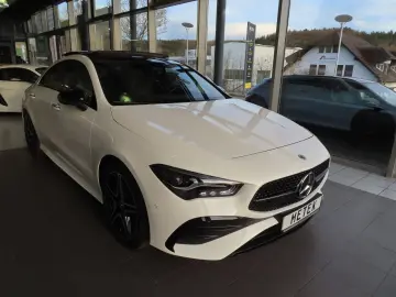 MERCEDES-BENZ CLA 200 AMG PANO LED KAMERA