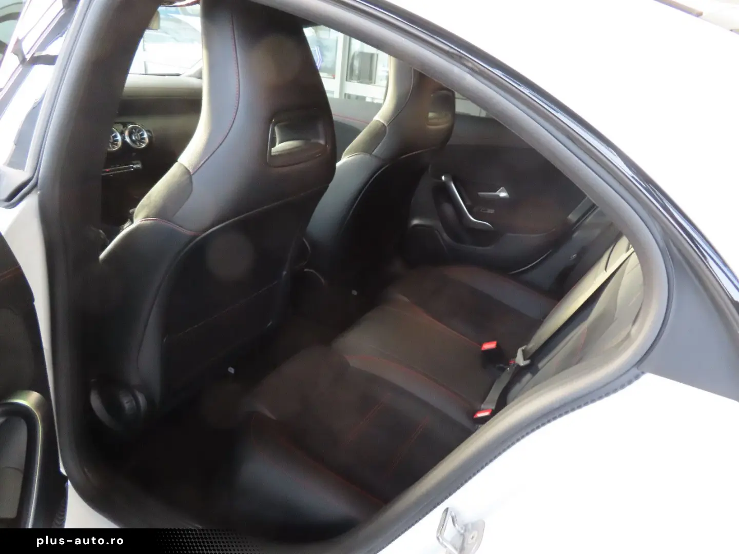 MERCEDES-BENZ CLA 200 AMG PANO LED KAMERA