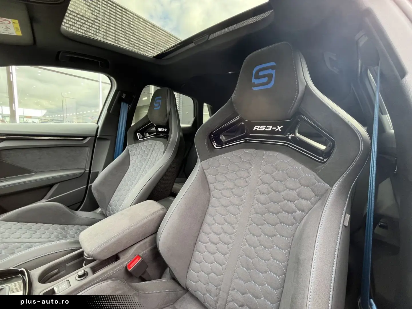 Audi RS3 Sportback RS3-X Performence Edtion