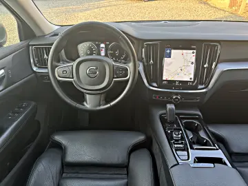 VOLVO V60 T8 AWD Plug In Hybrid Recharge Inscription