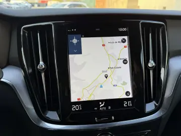 VOLVO V60 T8 AWD Plug In Hybrid Recharge Inscription