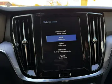 VOLVO V60 T8 AWD Plug In Hybrid Recharge Inscription