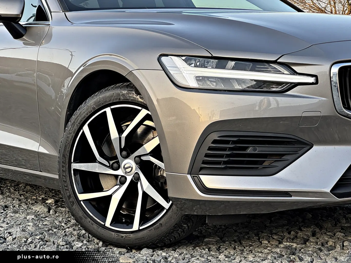 VOLVO V60 T8 AWD Plug In Hybrid Recharge Inscription