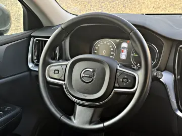VOLVO V60 T8 AWD Plug In Hybrid Recharge Inscription