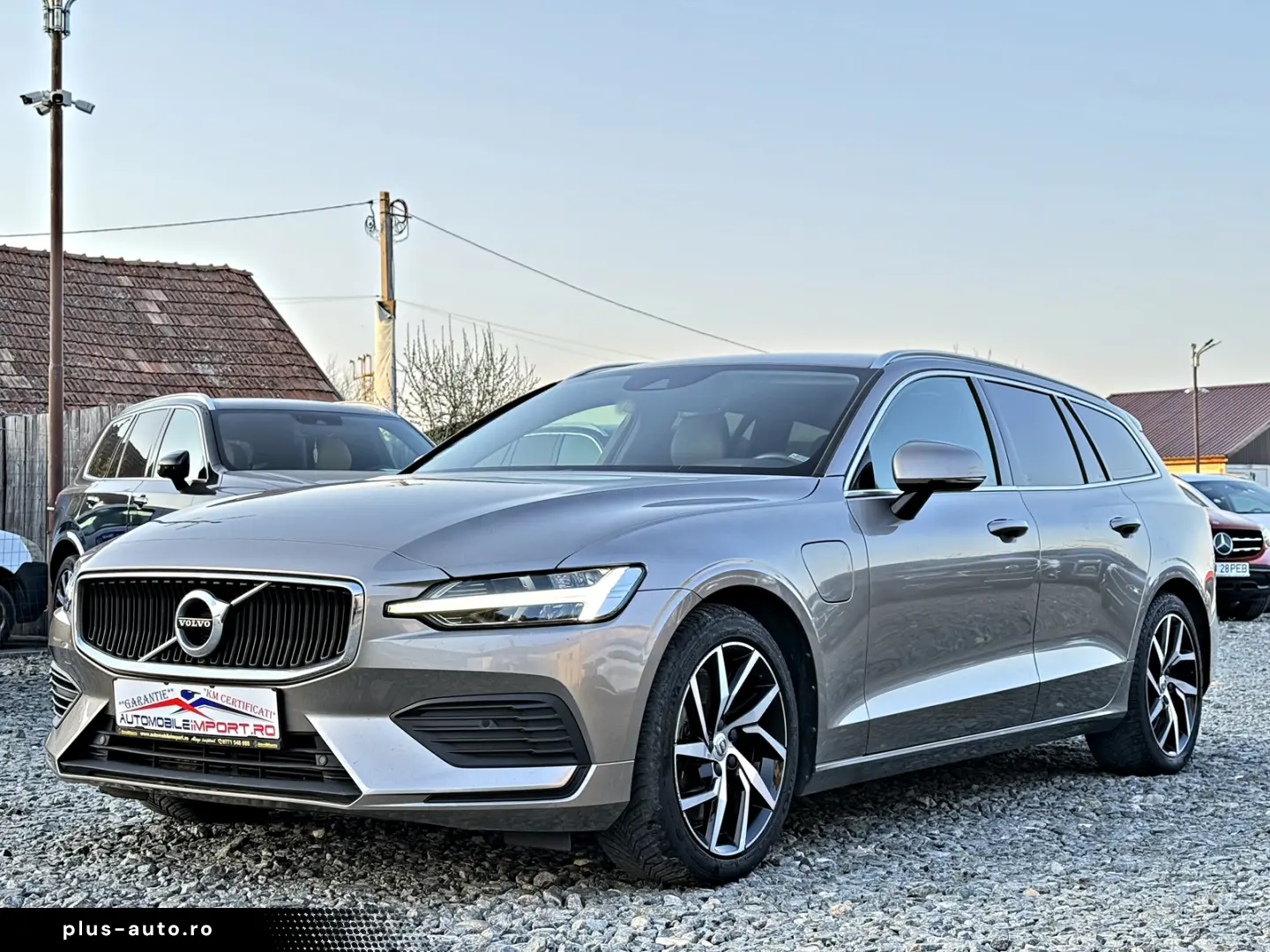 VOLVO V60 T8 AWD Plug In Hybrid Recharge Inscription