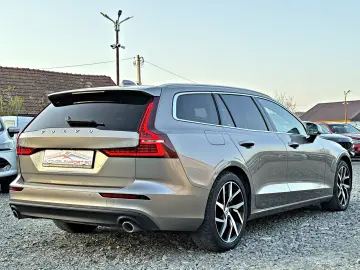 VOLVO V60 T8 AWD Plug In Hybrid Recharge Inscription