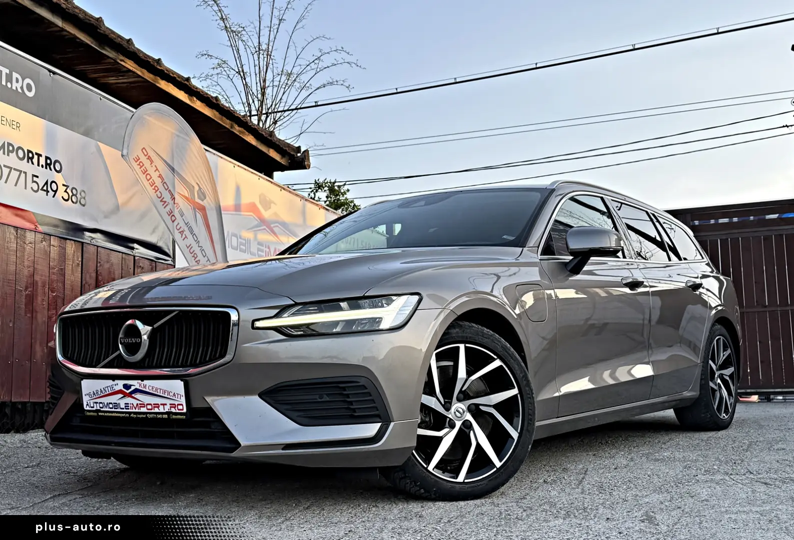 VOLVO V60 T8 AWD Plug In Hybrid Recharge Inscription