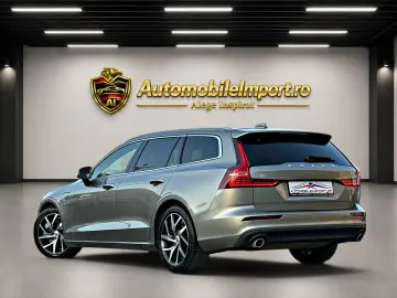 VOLVO V60 T8 AWD Plug In Hybrid Recharge Inscription