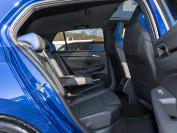 Volkswagen Golf VIII 2.0 TSI DSG 4Motion R BLACK EDITION