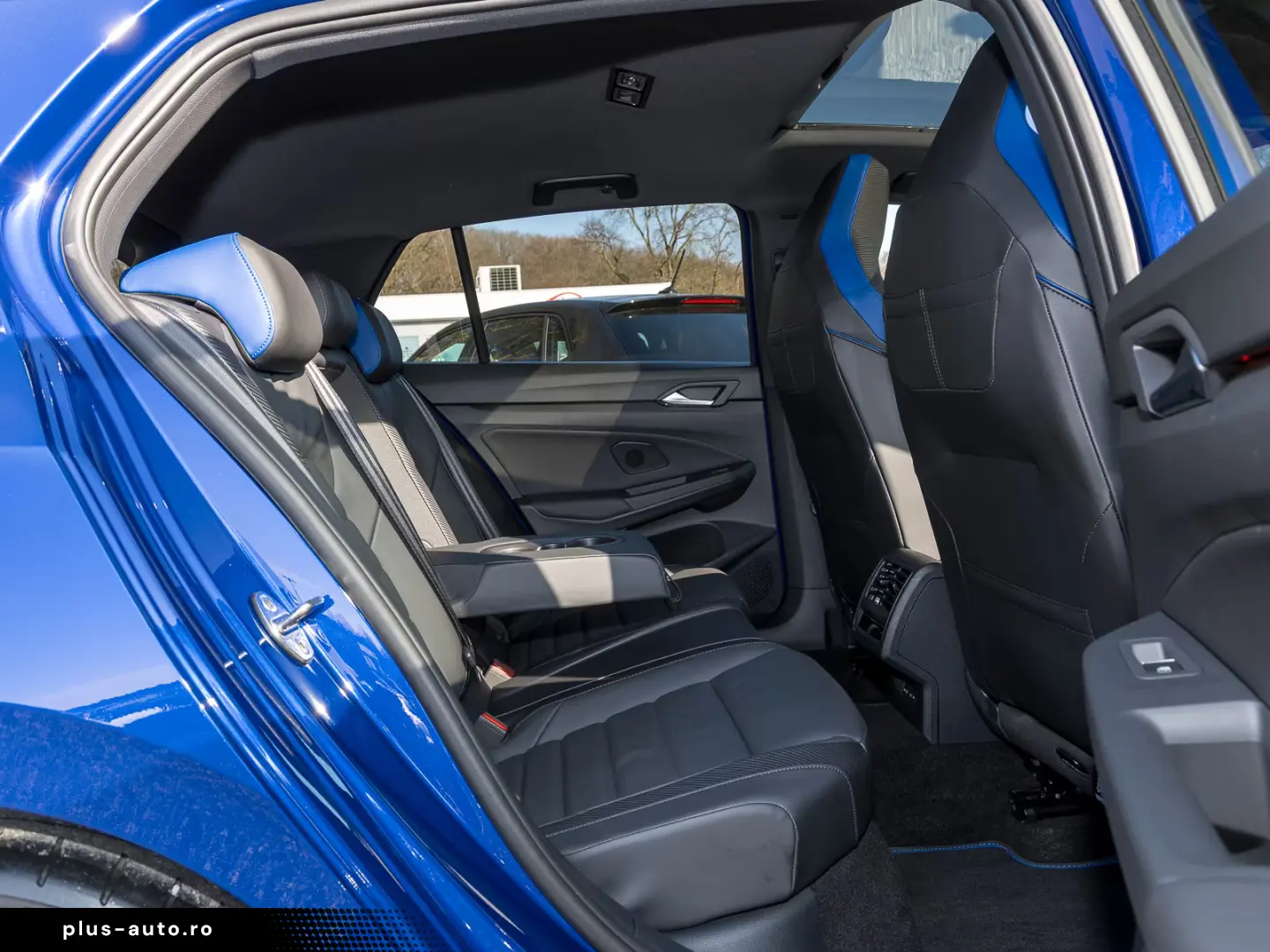 Volkswagen Golf VIII 2.0 TSI DSG 4Motion R BLACK EDITION