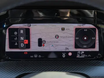 Volkswagen Golf VIII 2.0 TSI DSG 4Motion R BLACK EDITION