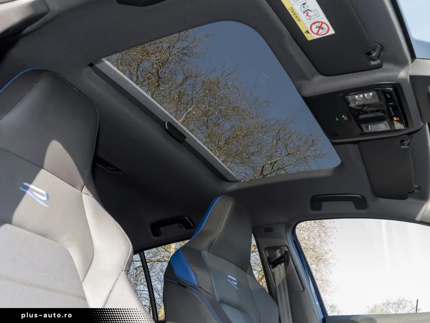 Volkswagen Golf VIII 2.0 TSI DSG 4Motion R BLACK EDITION