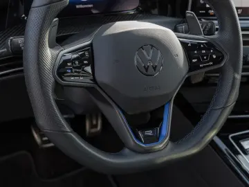 Volkswagen Golf VIII 2.0 TSI DSG 4Motion R BLACK EDITION