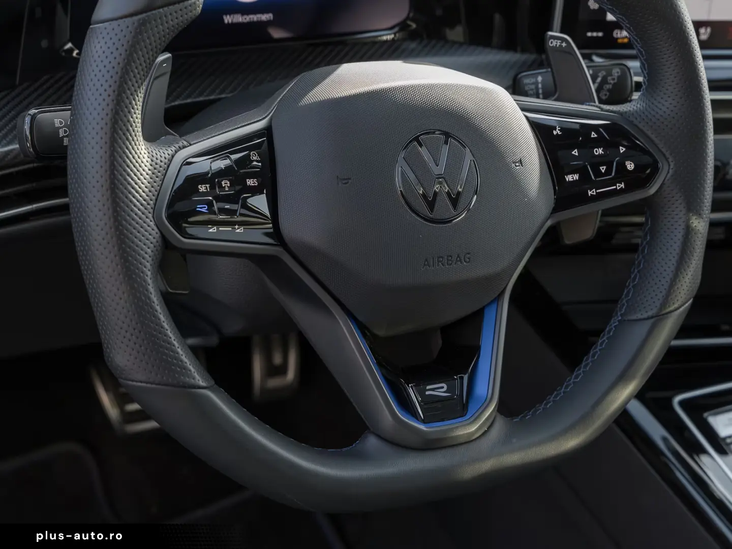 Volkswagen Golf VIII 2.0 TSI DSG 4Motion R BLACK EDITION