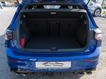 Volkswagen Golf VIII 2.0 TSI DSG 4Motion R BLACK EDITION