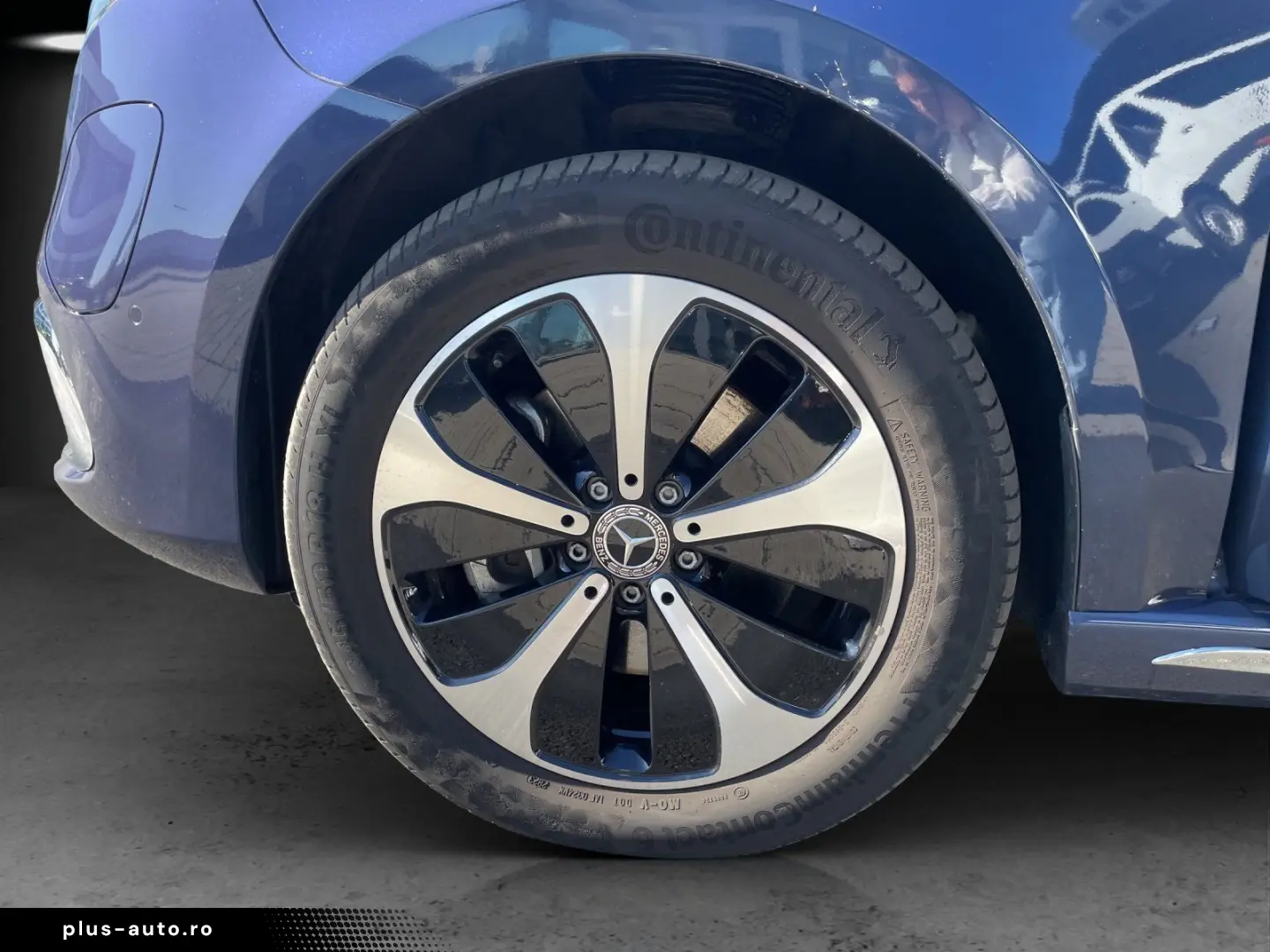 MERCEDES-BENZ EQV300 L AVANTGARDE Pano AIRMATIC