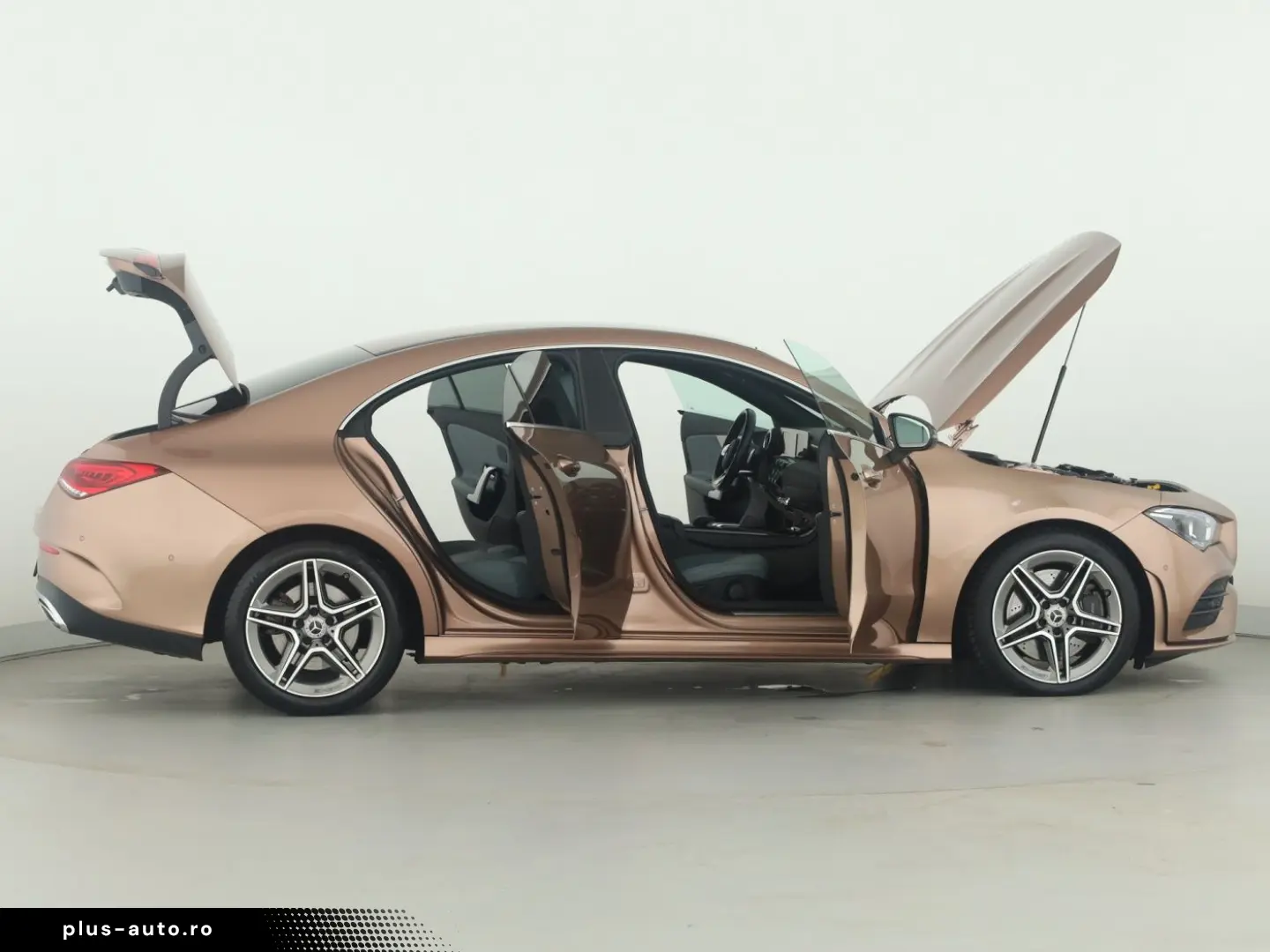 MERCEDES-BENZ CLA 250 AMG LED Sound Navi PTS Kam. Memory