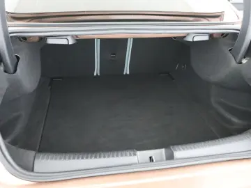 MERCEDES-BENZ CLA 250 AMG LED Sound Navi PTS Kam. Memory