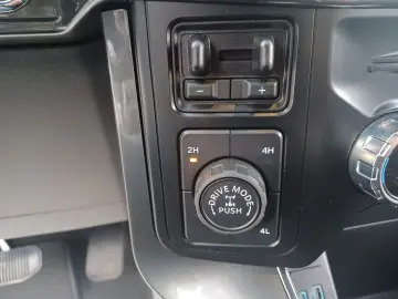 FORD F 150 Full-Hybrid 4x4 Powerboost. 360 .LED.