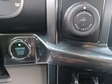 FORD F 150 Full-Hybrid 4x4 Powerboost. 360 .LED.