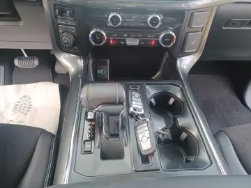 FORD F 150 Full-Hybrid 4x4 Powerboost. 360 .LED.