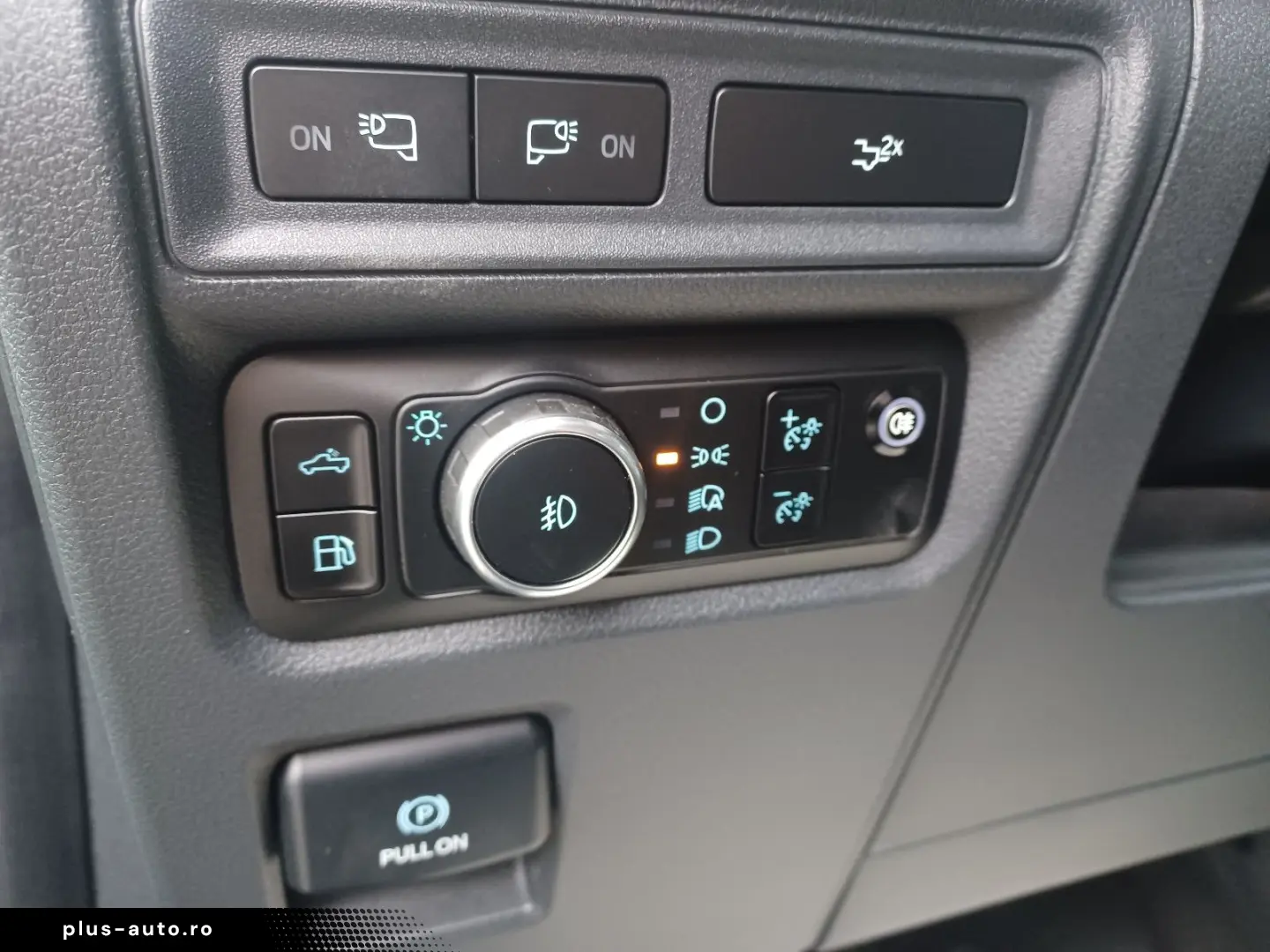 FORD F 150 Full-Hybrid 4x4 Powerboost. 360 .LED.