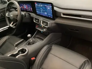 FORD Mustang Fastback 5.0 Ti-VCT V8 328 kW GT