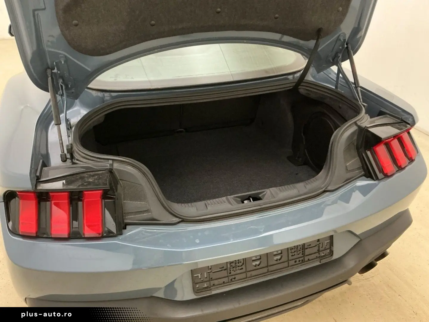 FORD Mustang Fastback 5.0 Ti-VCT V8 328 kW GT