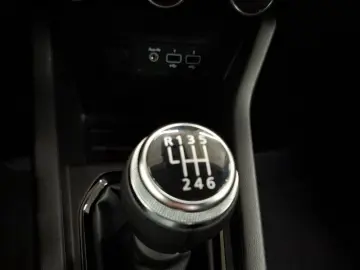 RENAULT CLIO 1.5 Blue dCi 100 Equilibre