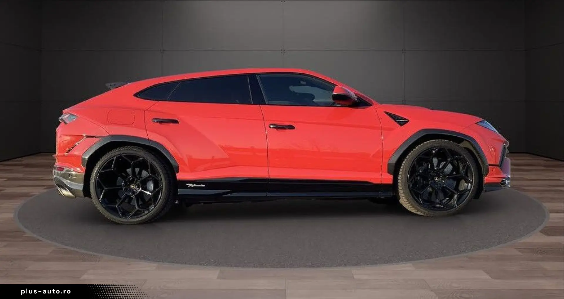 LAMBORGHINI Urus PERFORMANTE