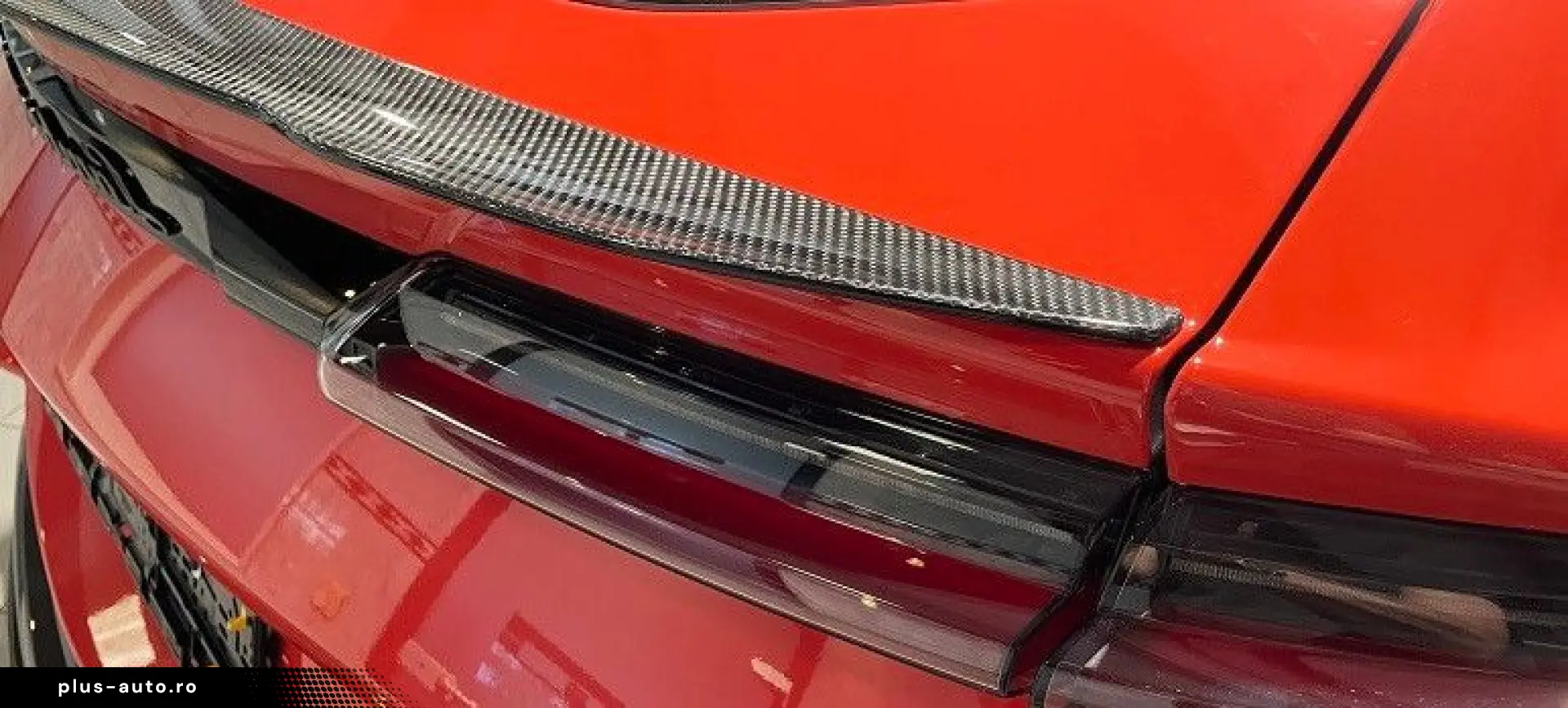 LAMBORGHINI Urus PERFORMANTE