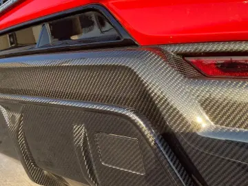 LAMBORGHINI Urus PERFORMANTE