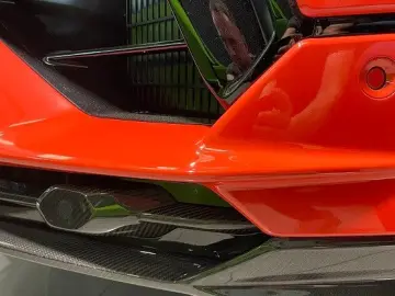 LAMBORGHINI Urus PERFORMANTE