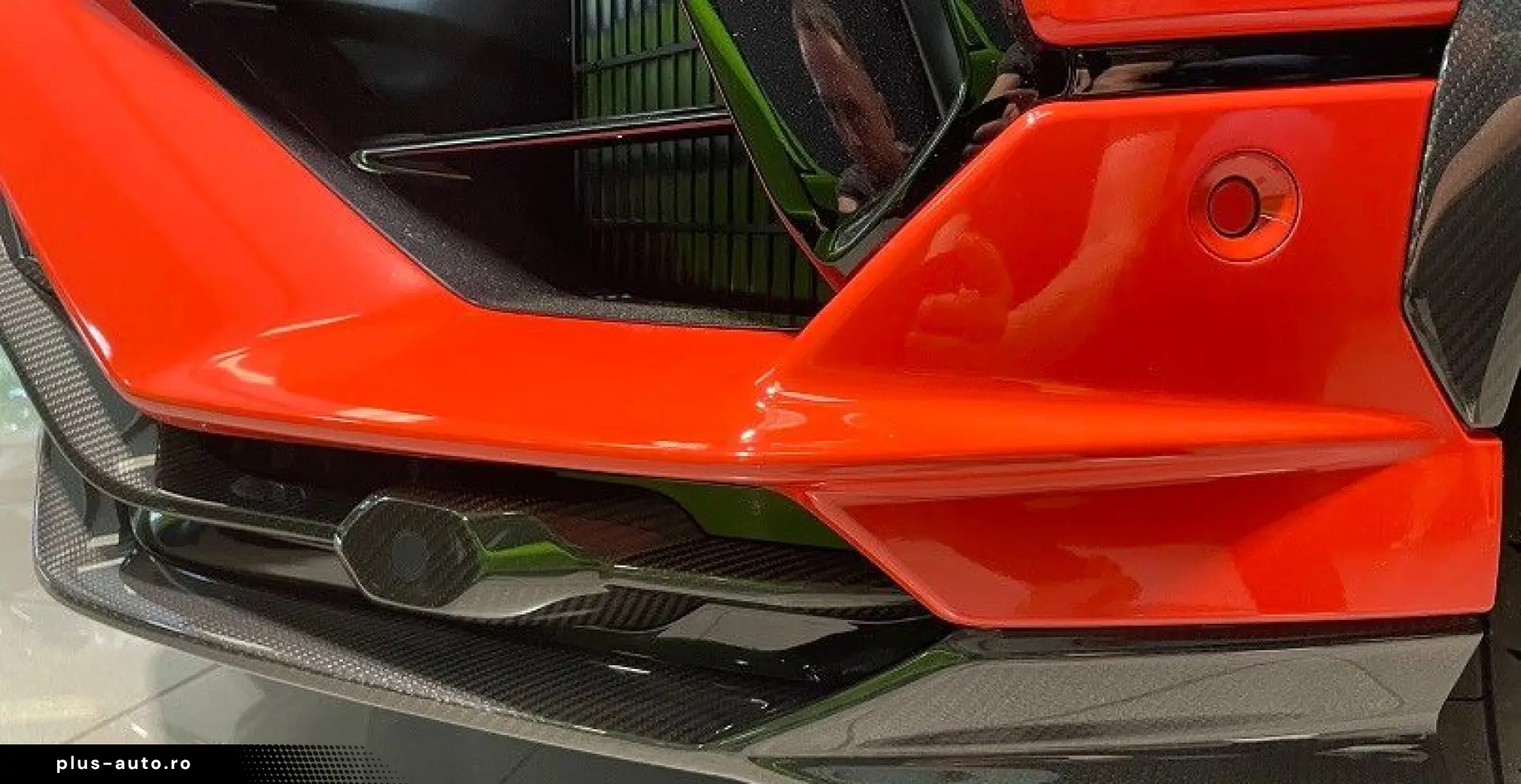 LAMBORGHINI Urus PERFORMANTE