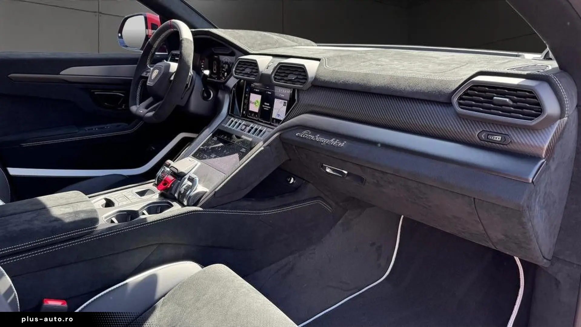 LAMBORGHINI Urus PERFORMANTE