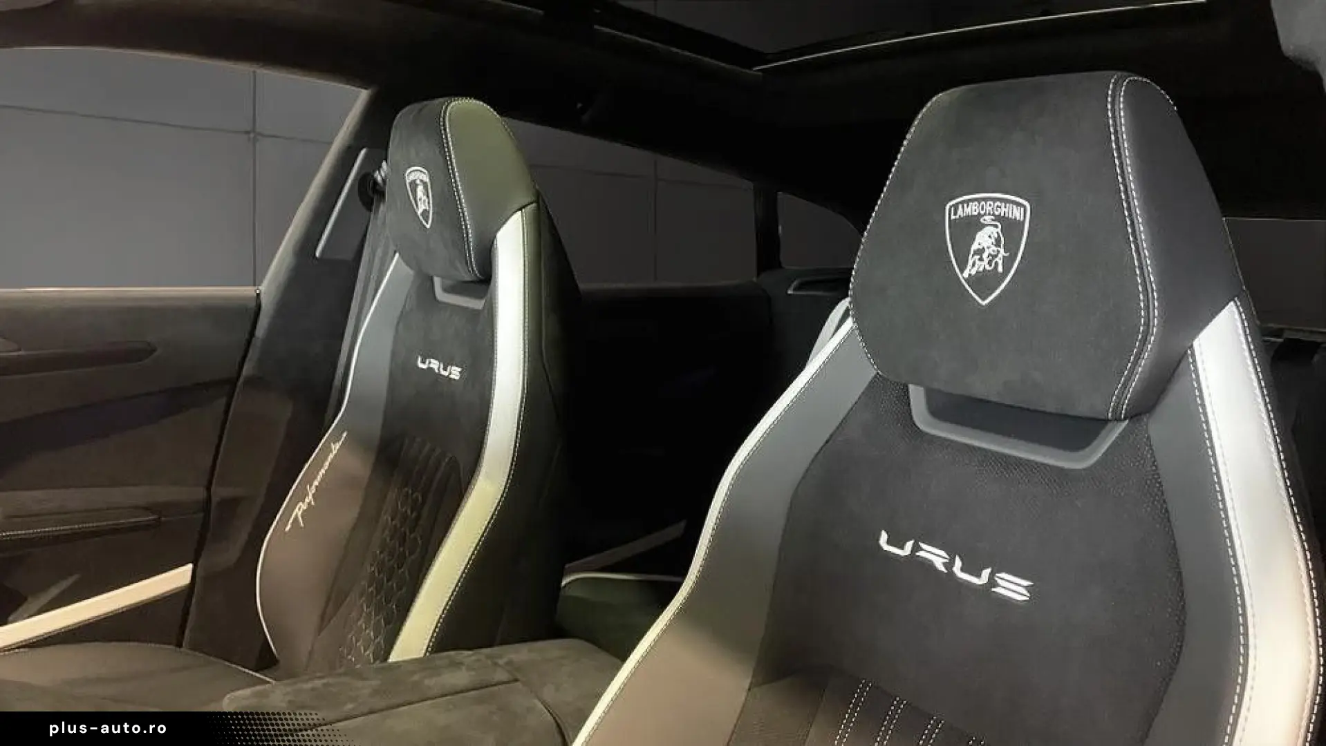 LAMBORGHINI Urus PERFORMANTE