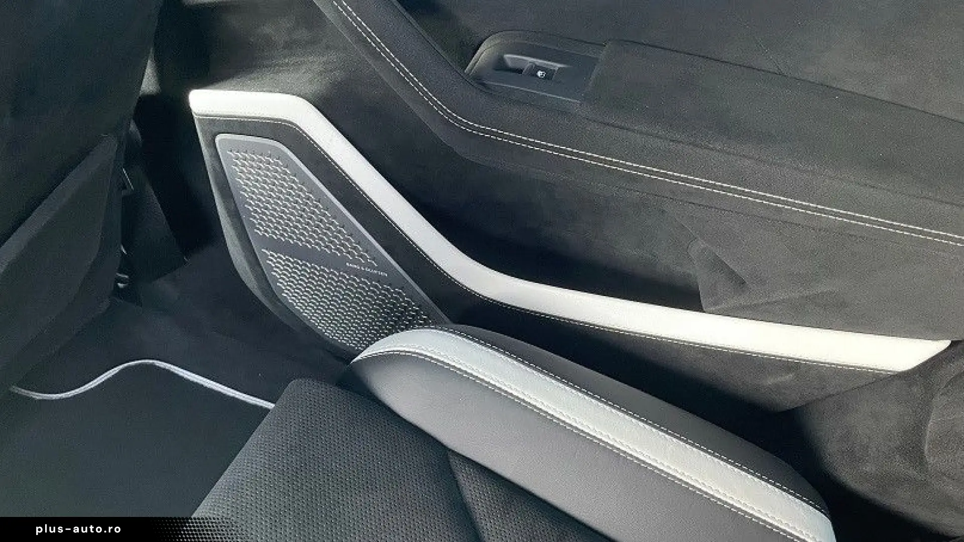 LAMBORGHINI Urus PERFORMANTE