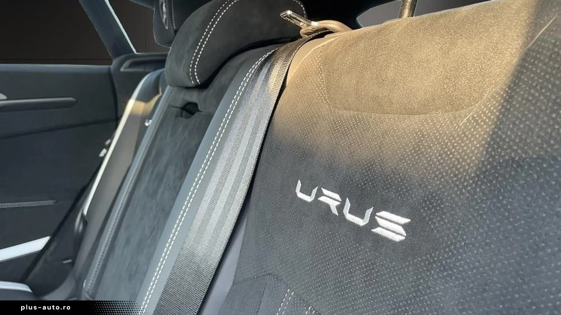 LAMBORGHINI Urus PERFORMANTE