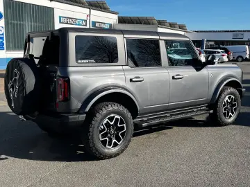 FORD Bronco Outer Banks 4x4 2 7  GJR  EU-Ausführung