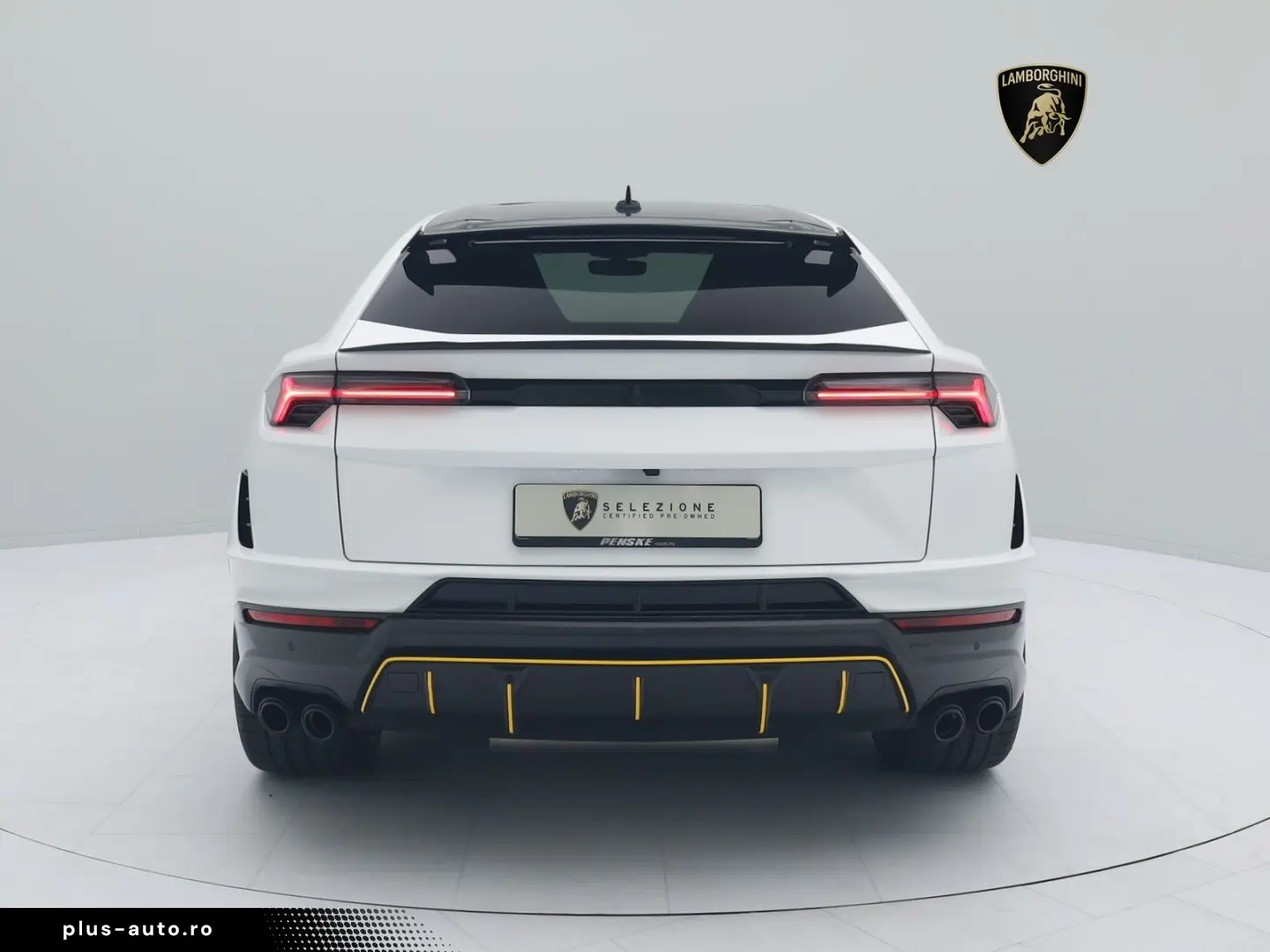 LAMBORGHINI Urus Performante