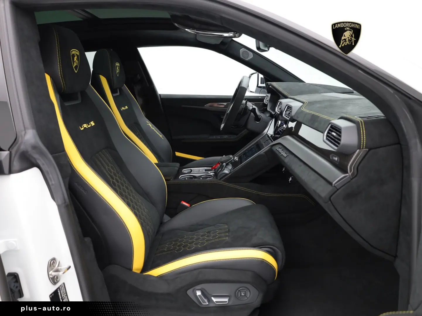 LAMBORGHINI Urus Performante